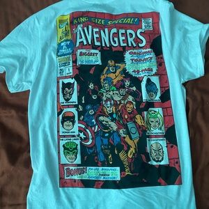 White men’s avenger t-shirt size medium